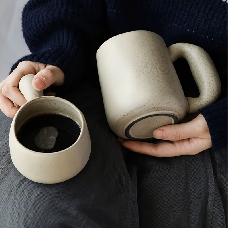 Tasse à café rétro en grès japonais