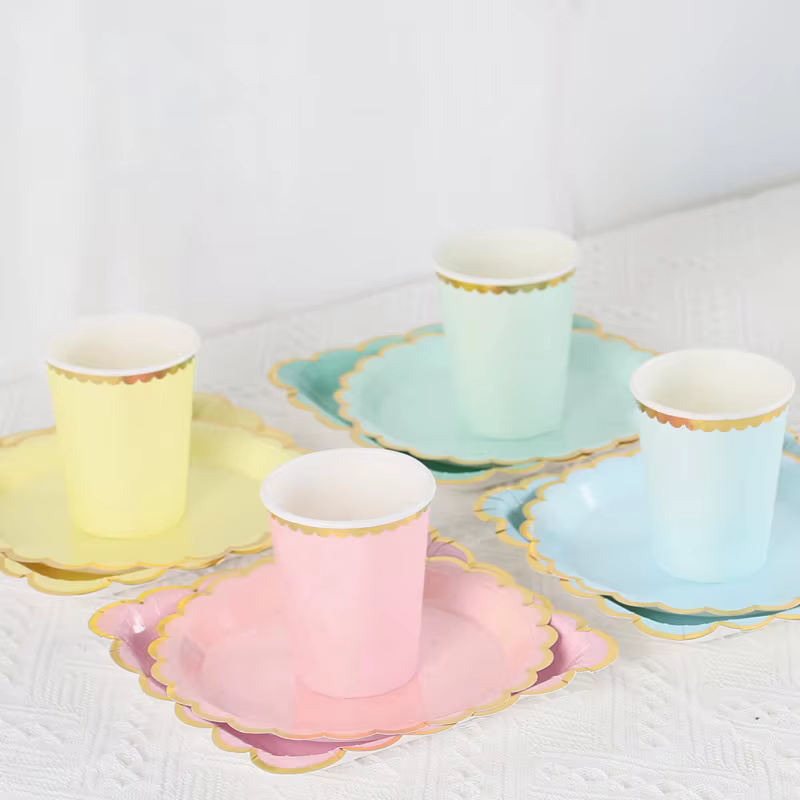 Assiettes de fête jetables