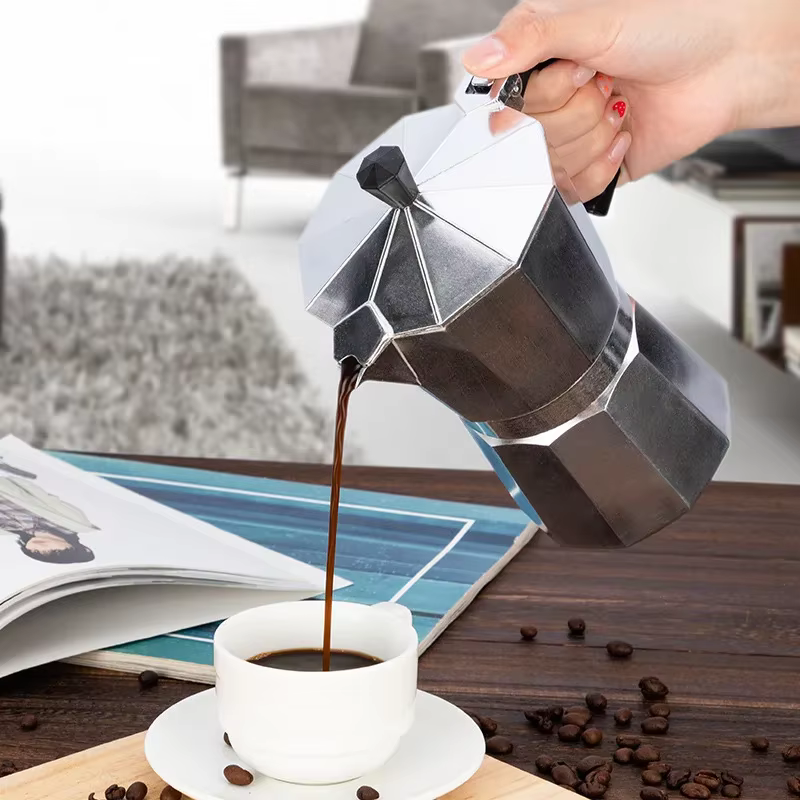 Cafetière portable en aluminium