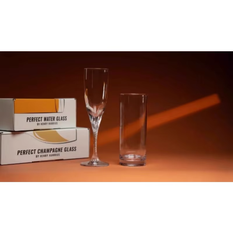 Verre à eau parfait et verre à Champagne parfait par Henry H