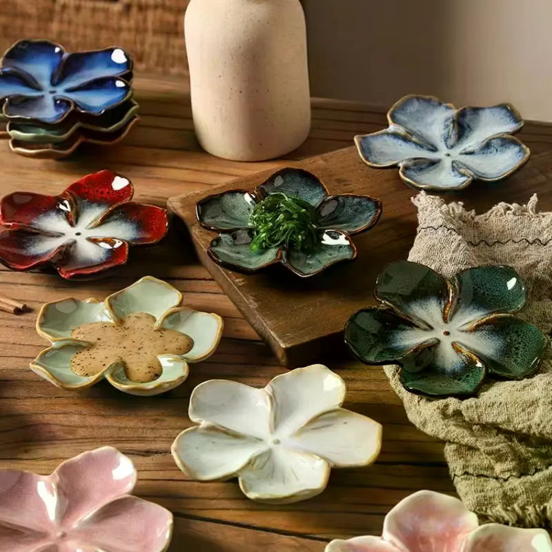 Plat artisanal en céramique Vintage