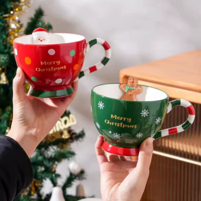 Tasse de noël en céramique