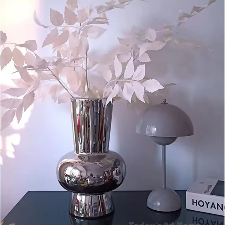 Vase à fleurs miroir argenté