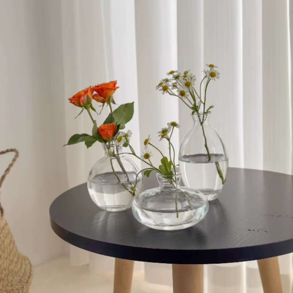 Mini vase à fleurs en verre transparent