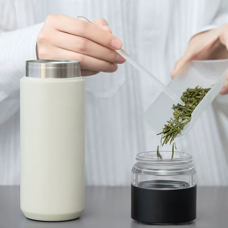 Tasse isotherme avec filtre