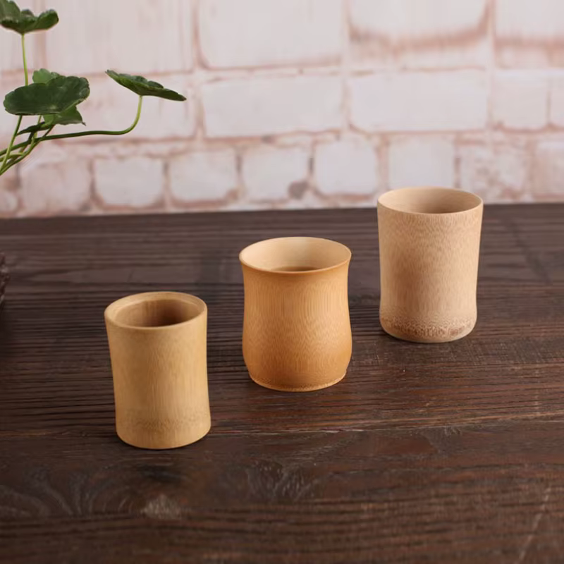 Tasse en bambou naturelle sculptée