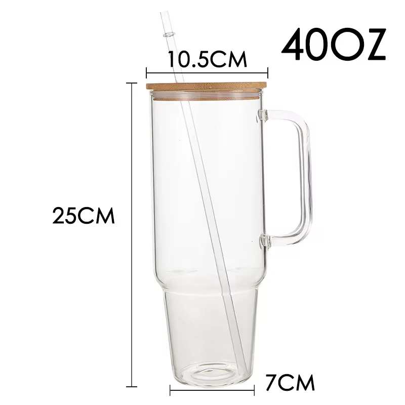 Tasse en verre avec poignée et couvercle en paille