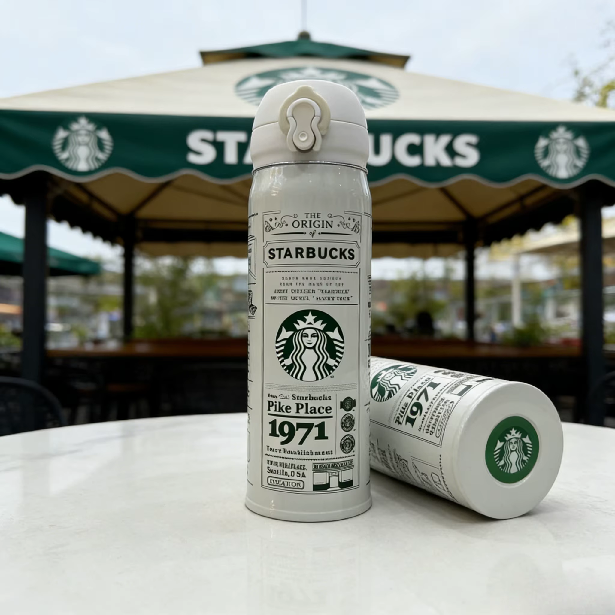 Starbucks 1971 Heritage Series – Tasse isotherme noire et blanche