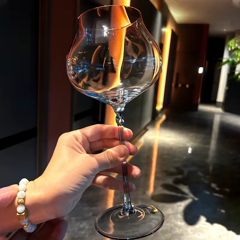 Verres à vin rouge nickel é de grande capacité