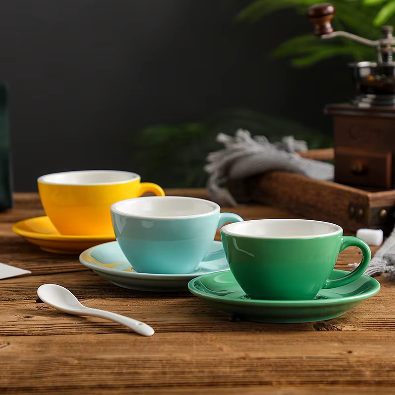Tasse à expresso de couleur créative de 150ml