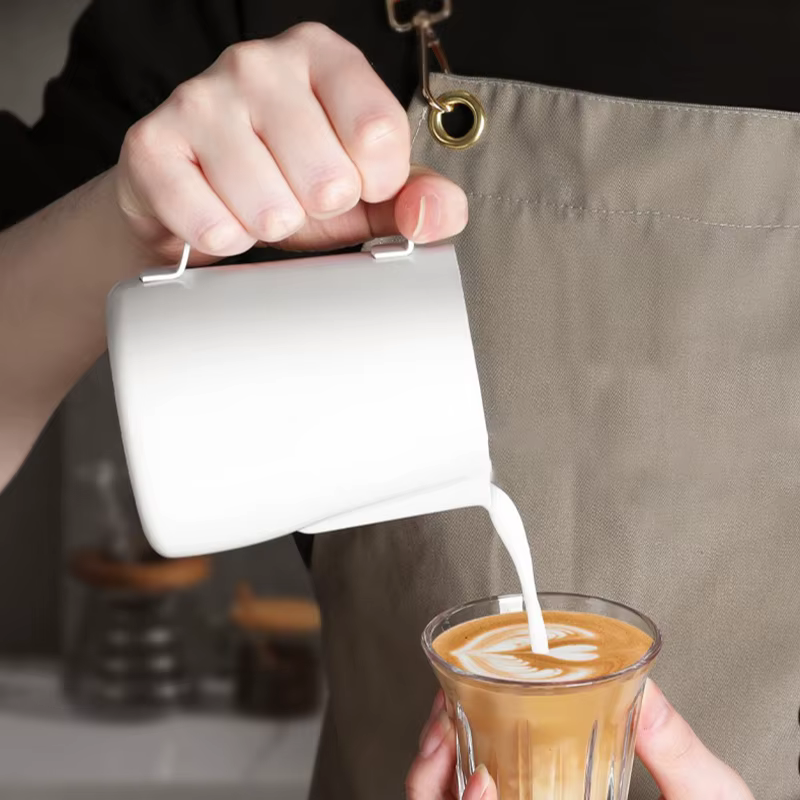 Pichet à mousse de café et de lait en acier inoxydable 304