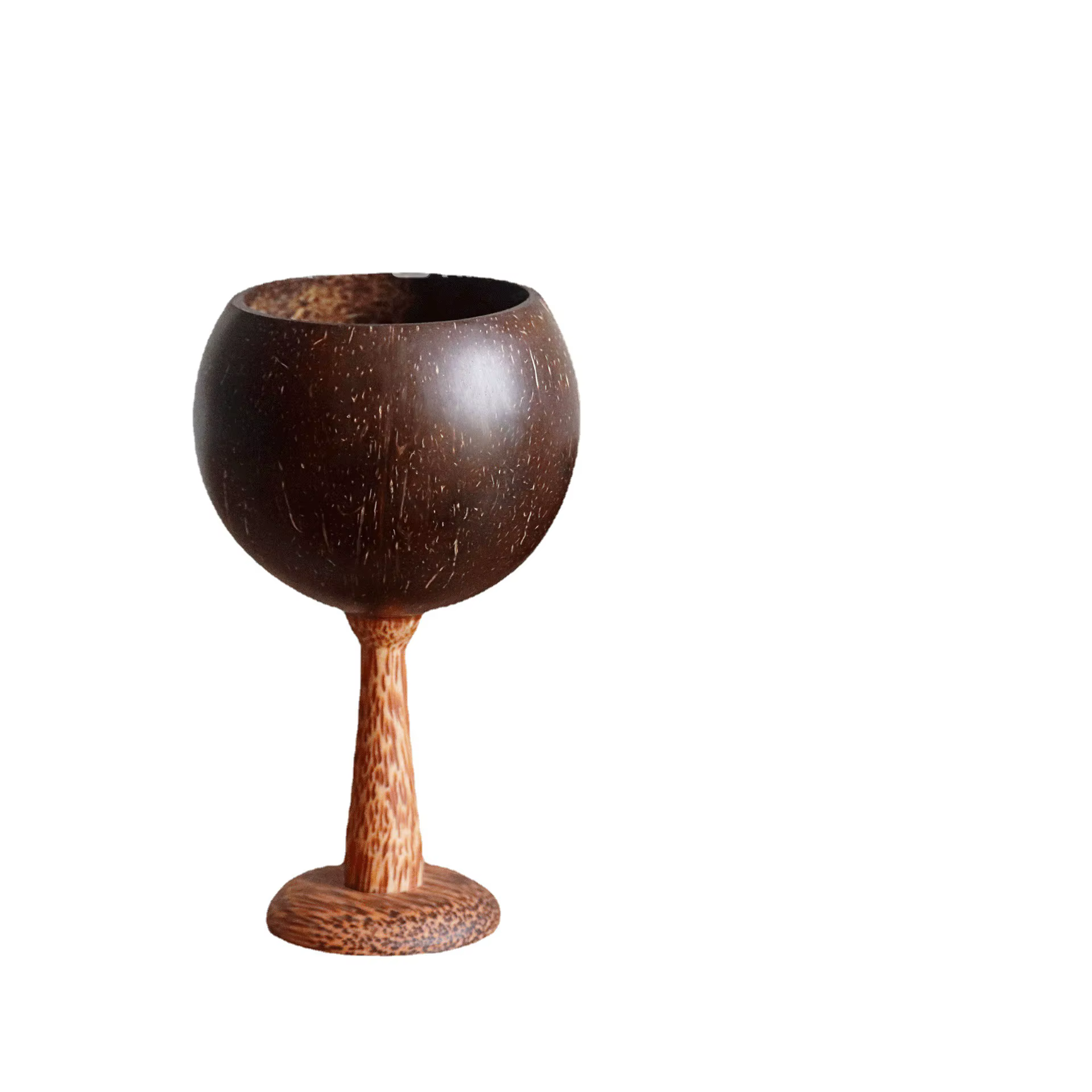 Tasse à jus en coquille de noix de coco naturelle