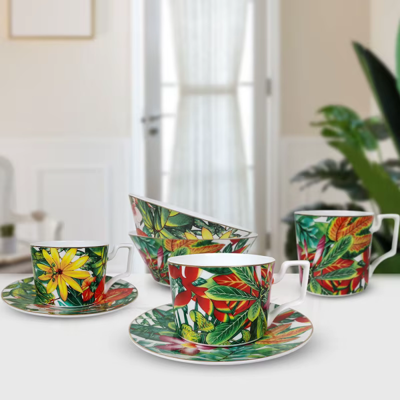 Tasse à café en porcelaine