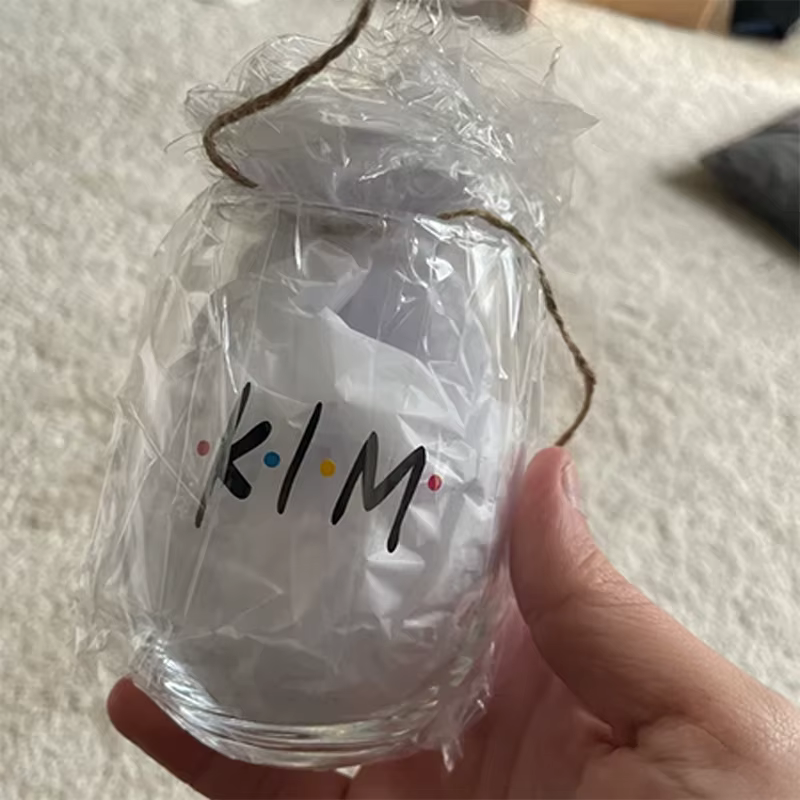 Tasse en verre transparente personnalisée avec nom
