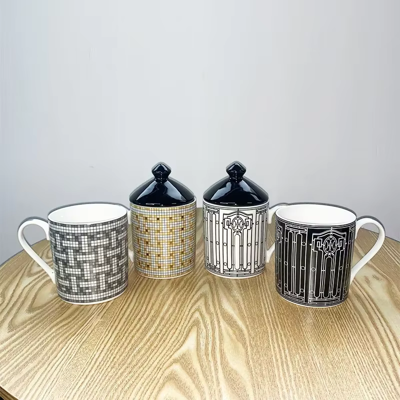 Tasse d'amoureux en céramique créative