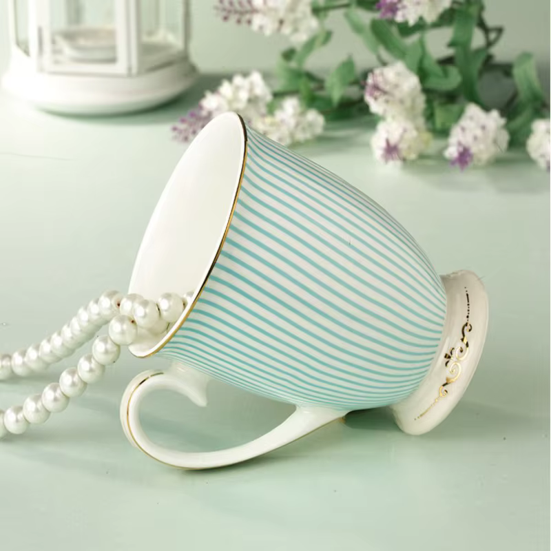 Tasses à thé élégantes en céramique purifiée britannique