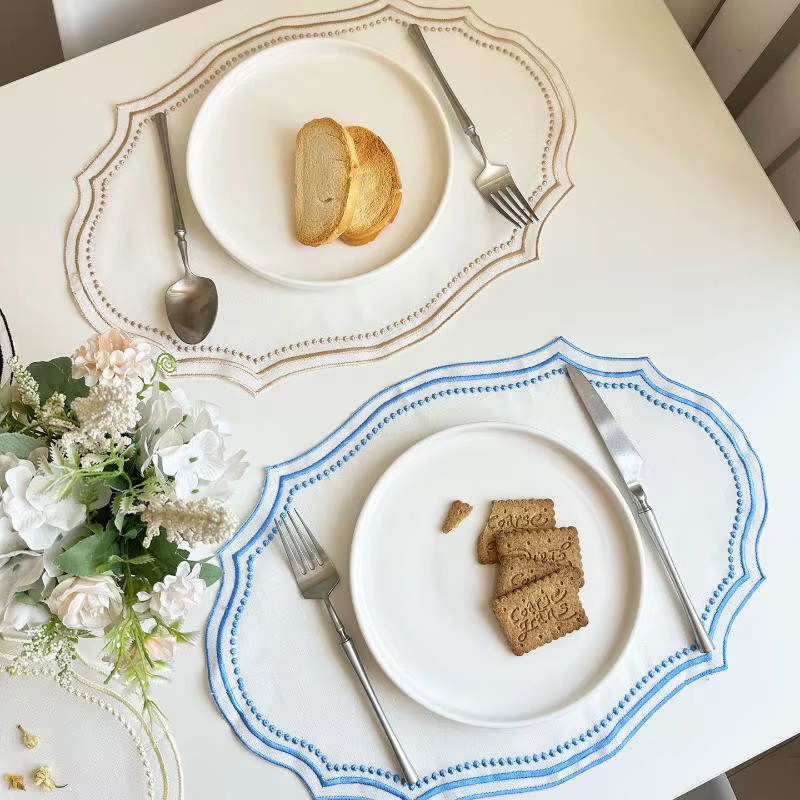 Set de table vintage brodé en tissu imitation coton-lin