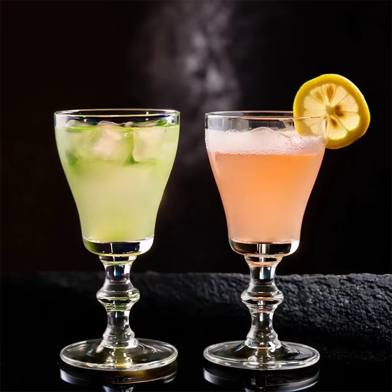 Coupe de verre à vin irlandais mince