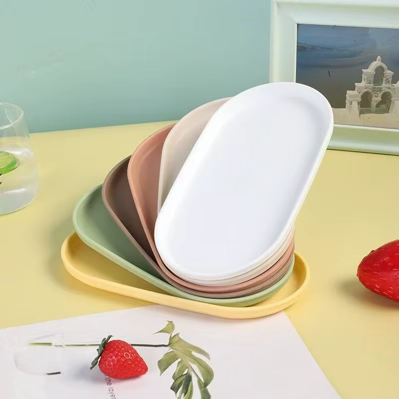 Assiette simple de couleur unie