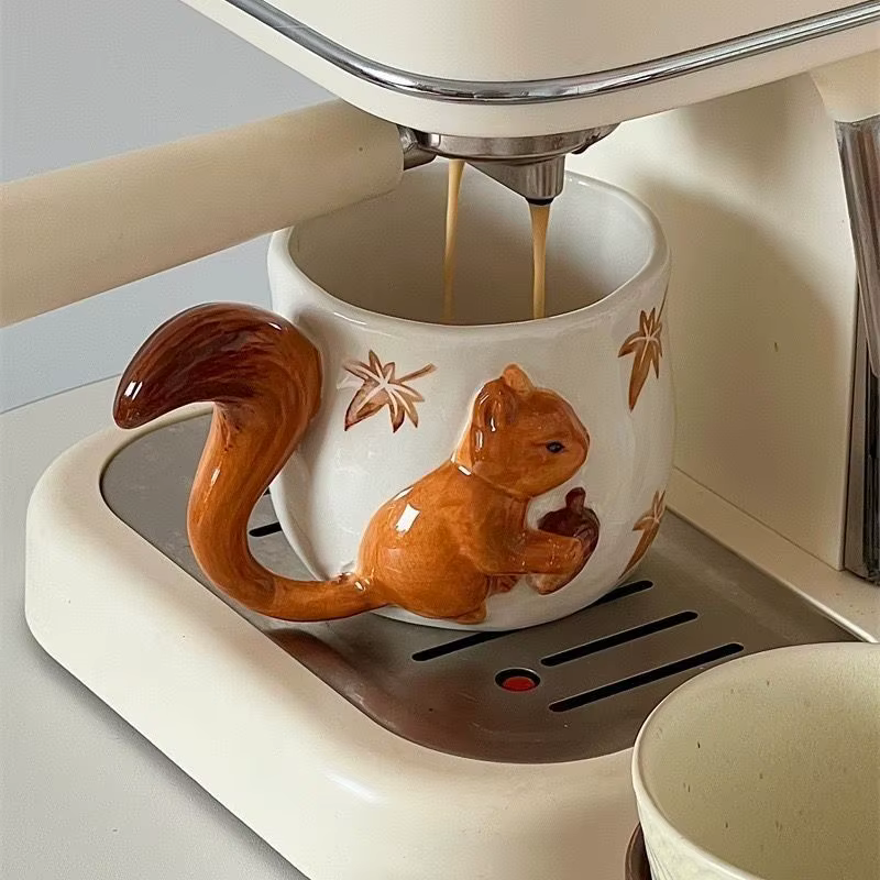 Ensemble créatif d'assiettes de tasse à café d'écureuil 3D