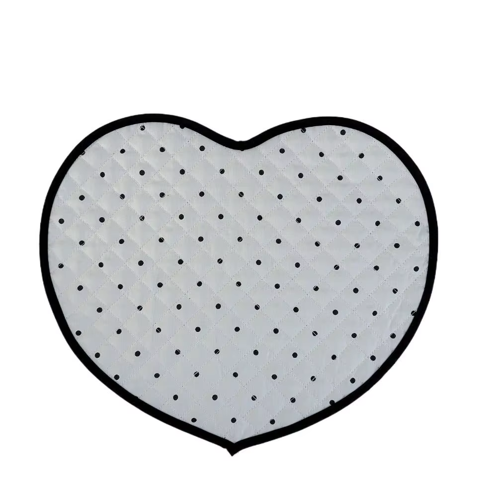 Napperons français en forme de cœur à pois