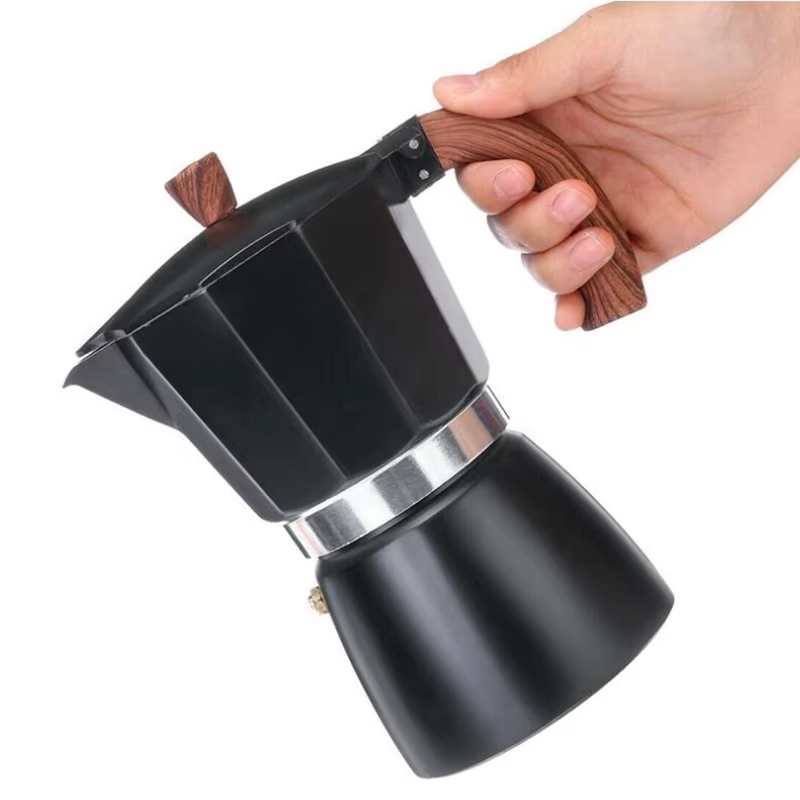 Pot moka en aluminium pour 6 services