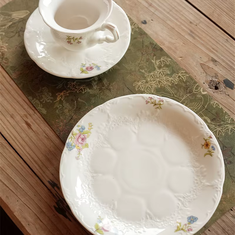 Tasse à expresso et ensemble S/05 en céramique, fleur rétro, entrée française, tasse à thé de l'après-midi de luxe, assiette à dessert, cadeau élégant pour les filles