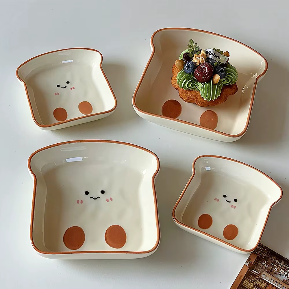 Assiette en céramique mignonne en forme de toast
