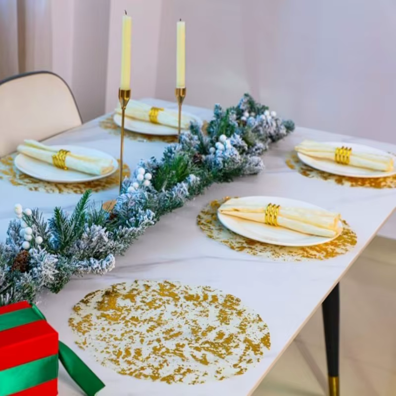 Set de Napperons Jetables Ronds en Feuille Métallique Dorée