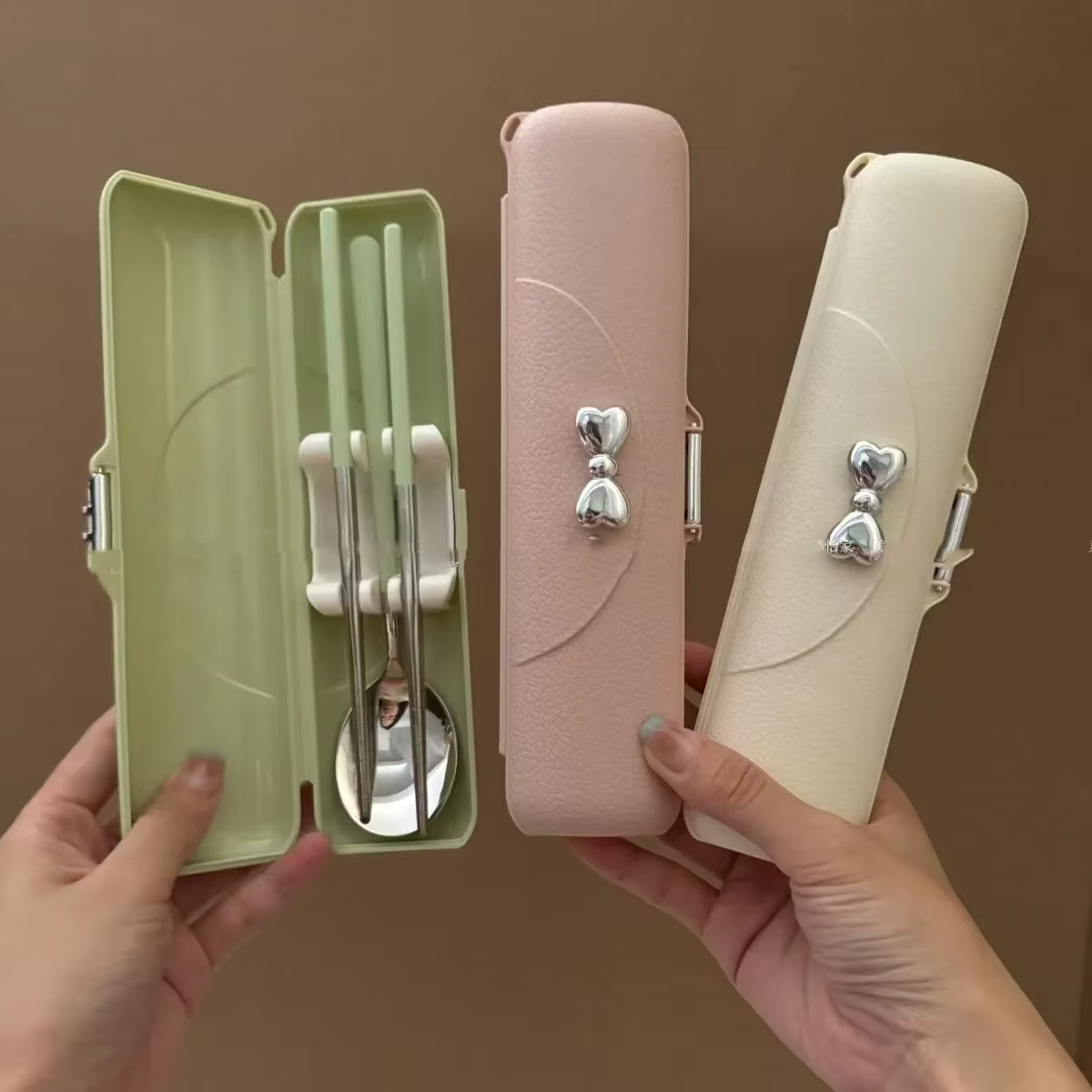 Ensemble de couverts en acier inoxydable 2 pièces avec boîte de rangement pour cuillères et baguettes