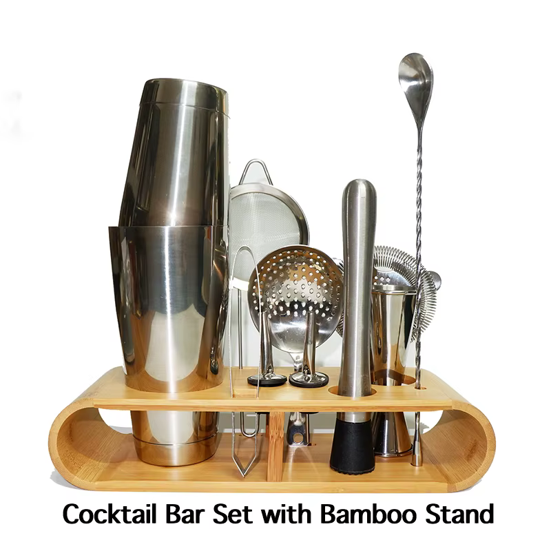 Ensemble de shakers à cocktail pour bar