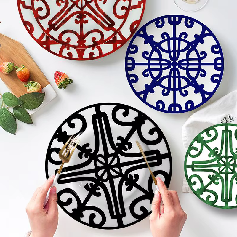 Ensemble de bols et plats ménagers