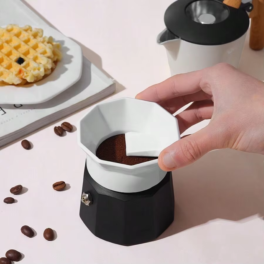 Distributeur de poudre de café moka
