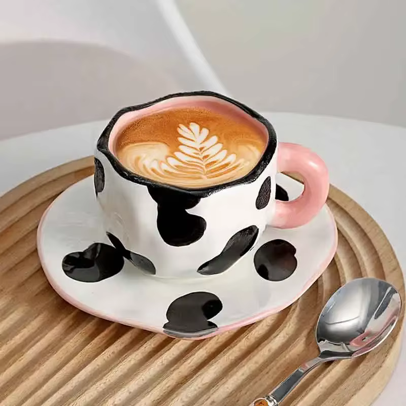 Tasse à café en céramique peinte à la main