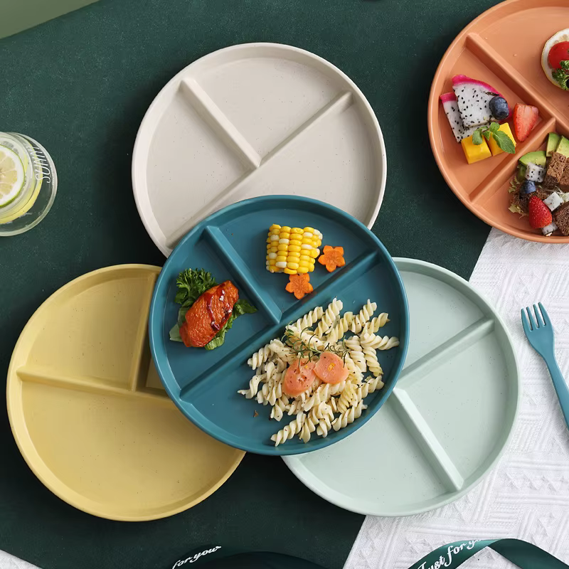 Assiette compartimentée à trois grilles en paille de blé écologique pour fruits