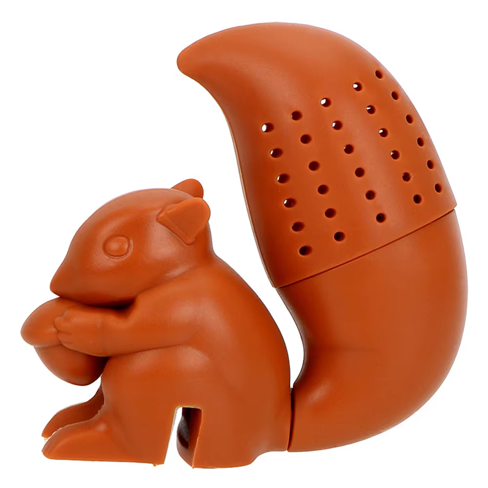 Préparation du thé délicieux avec un infuseur de thé d'écureuil en silicone mignon – Parfait pour le thé en feuilles mobiles