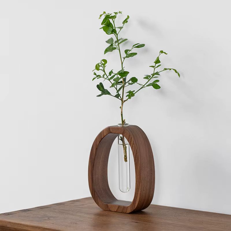 Ustensile à fleurs en bois massif