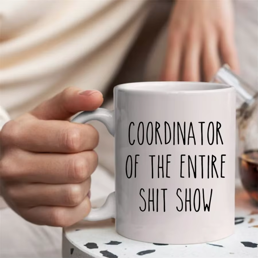Tasses en céramique blanche pour femmes
