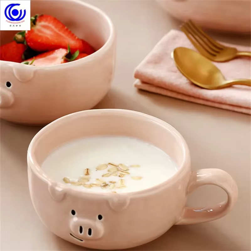 Ensemble de plats mignons en céramique