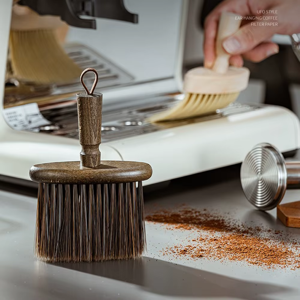 Brosse à café en bois massif