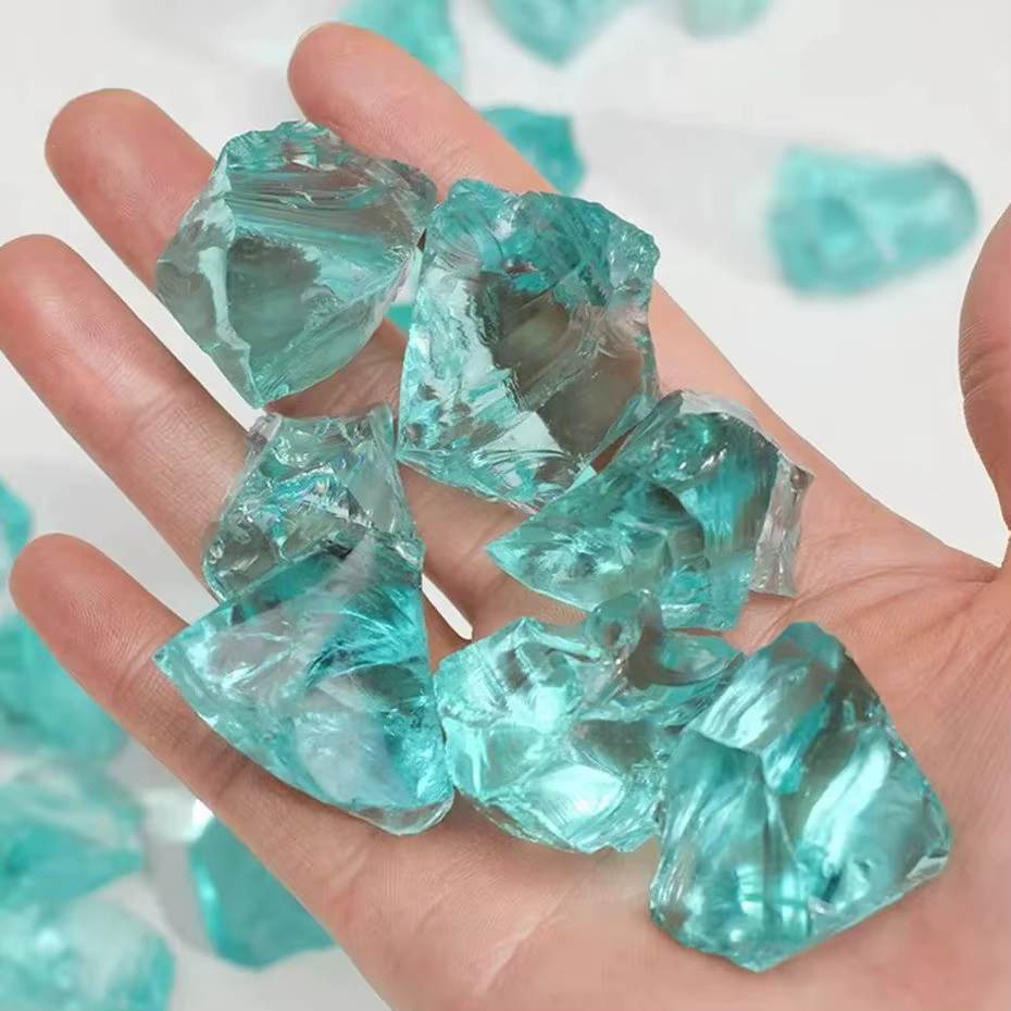Glaçure colorée en cristal bleu de mer clair naturel