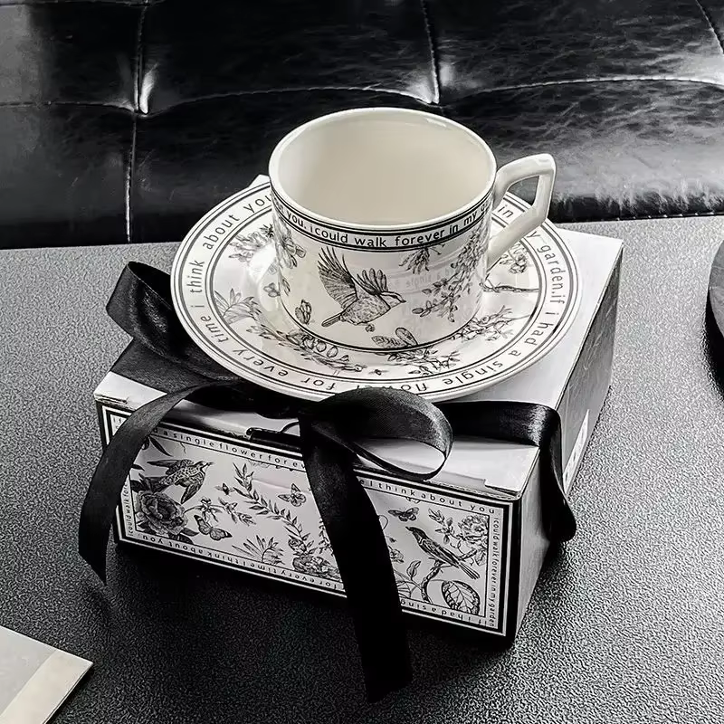 Ensemble de tasses à café rétro français noir et blanc