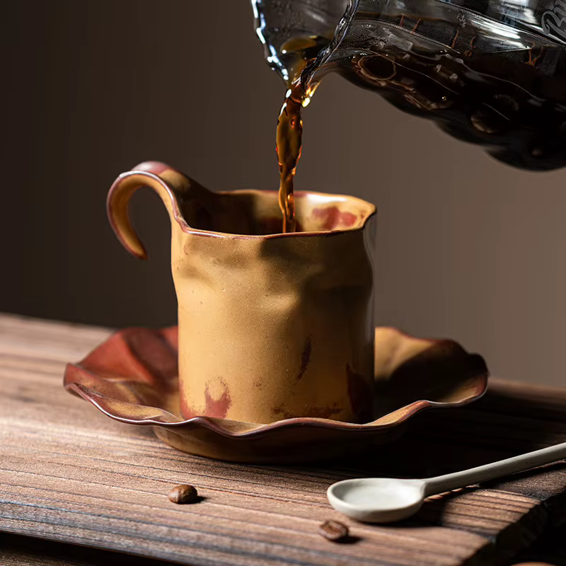 Tasse à café en céramique plissée de luxe léger japonais et ensemble S/05 er
