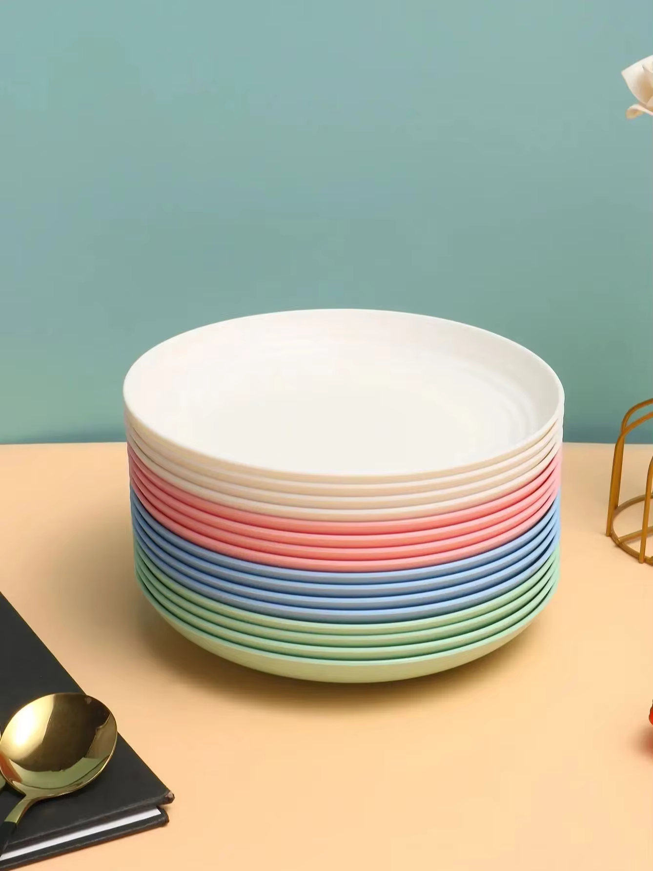 8 assiettes en PP, anti-chute et réutilisables
