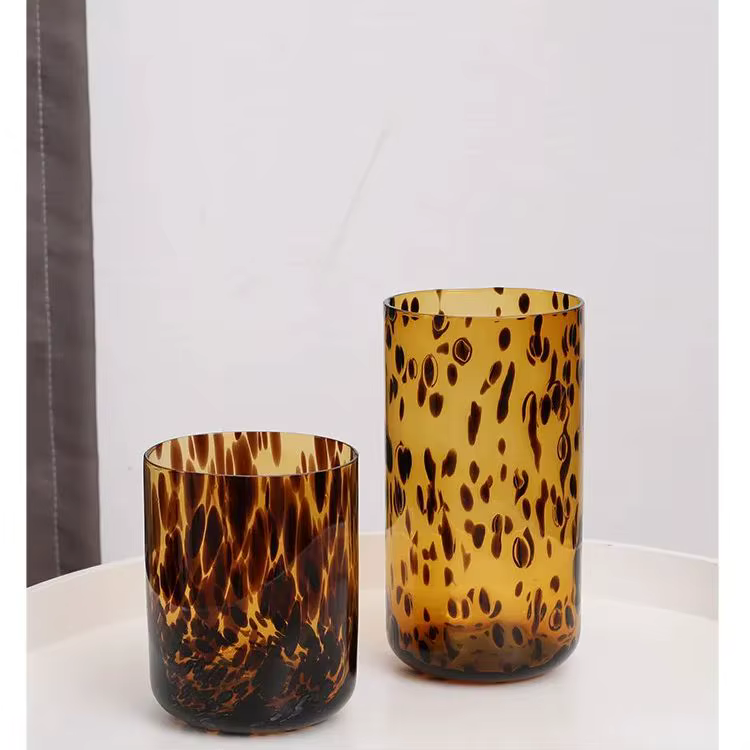 Gobelet en verre en forme de champignon léopard ambré mignon