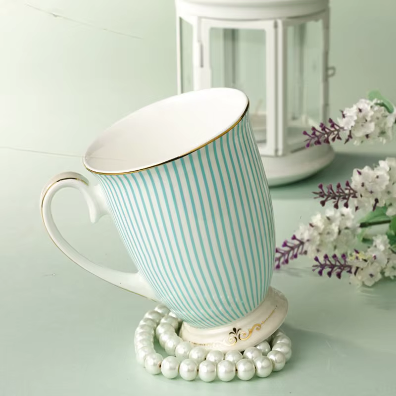 Tasses à thé élégantes en céramique purifiée britannique