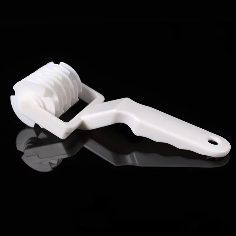 Coupeur de pizza en plastique Padramatiquement LatejRoller