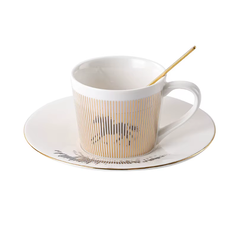 Tasse anamorphique cheval créative