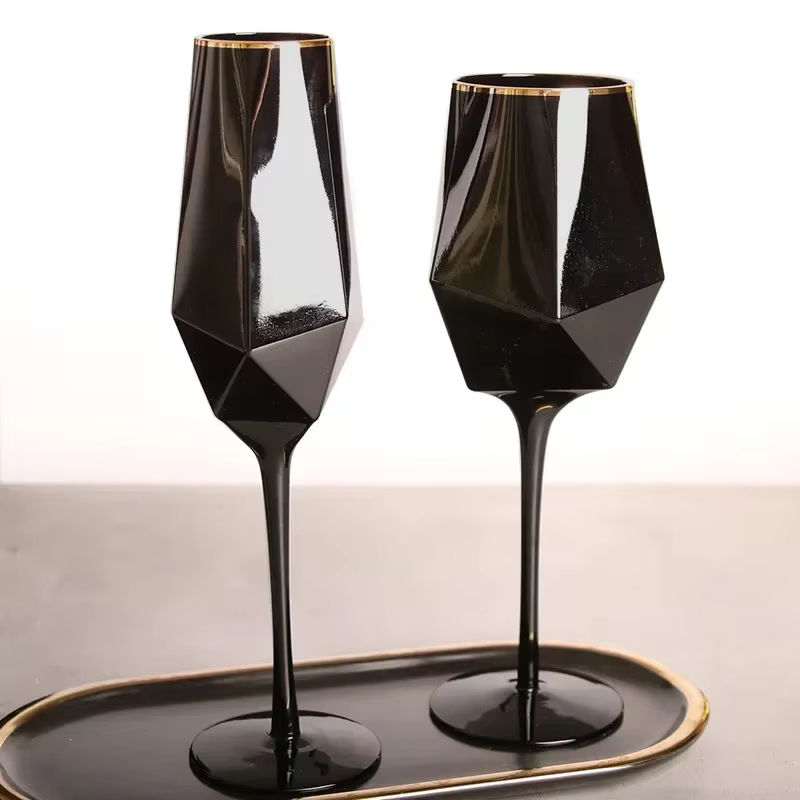 Verre à vin en cristal noir pur