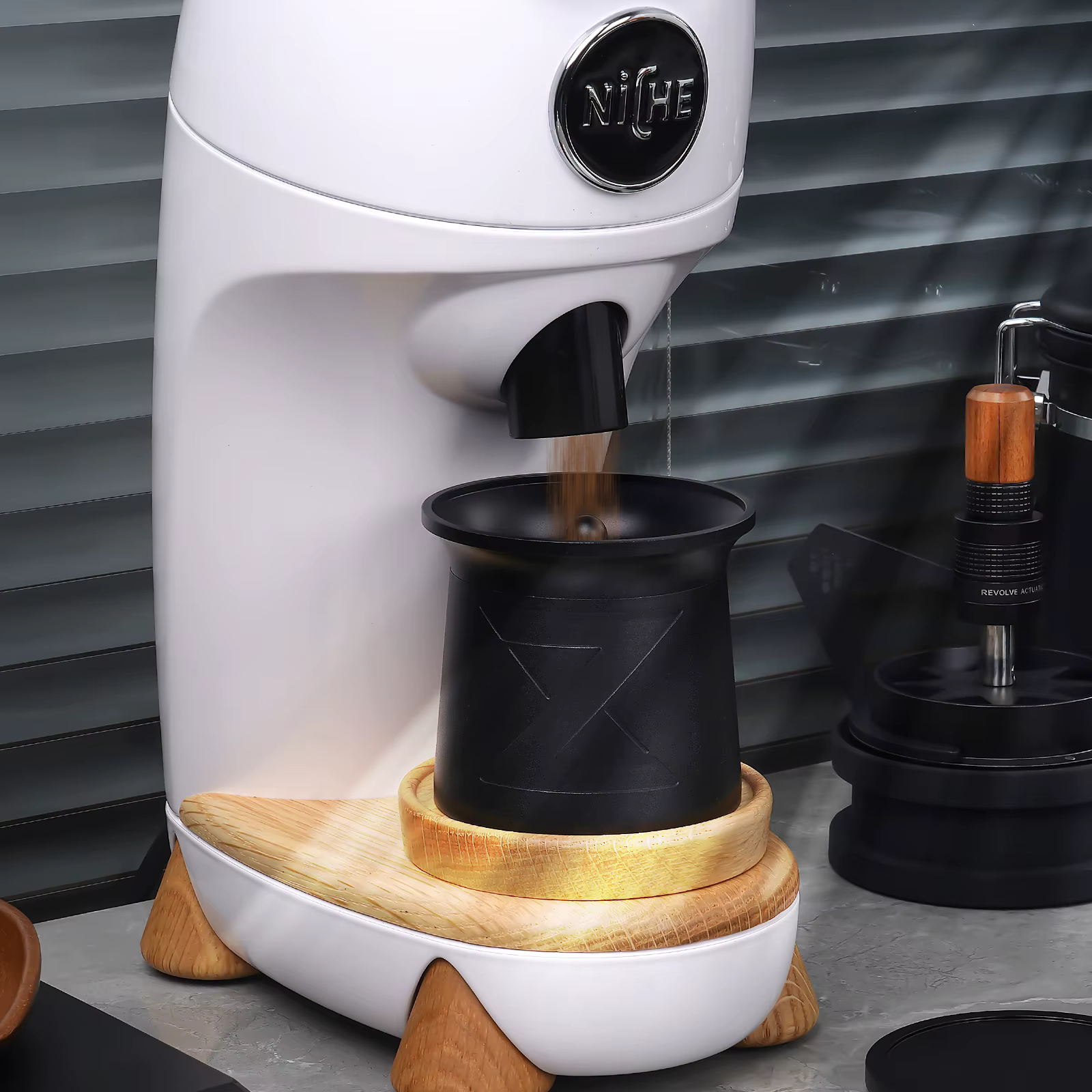 IKAPE Shaker pour store à café
